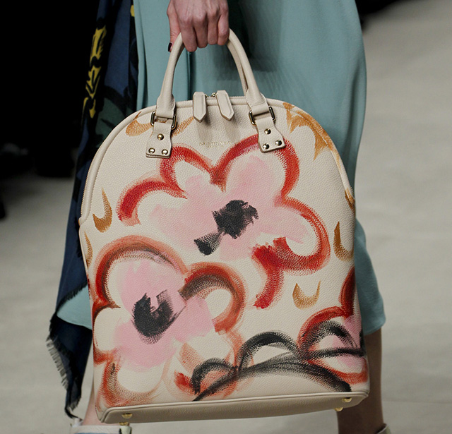 Burberry Fall 2014 Runway Bags 29