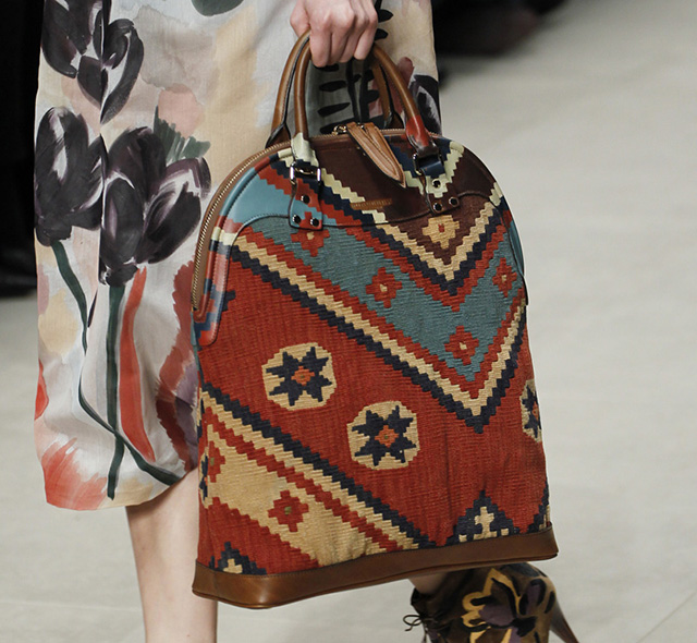 Burberry Fall 2014 Runway Bags 32