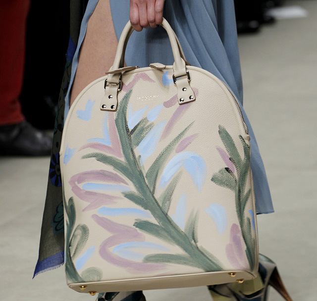 Burberry Fall 2014 Runway Bags 34