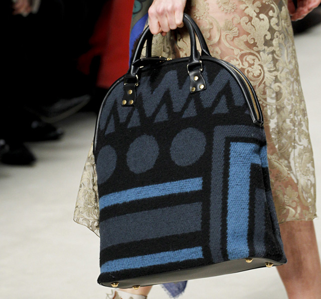 Burberry Fall 2014 Runway Bags 37