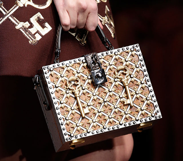 Dolce and Gabbana Fall 2014 Handbags 23