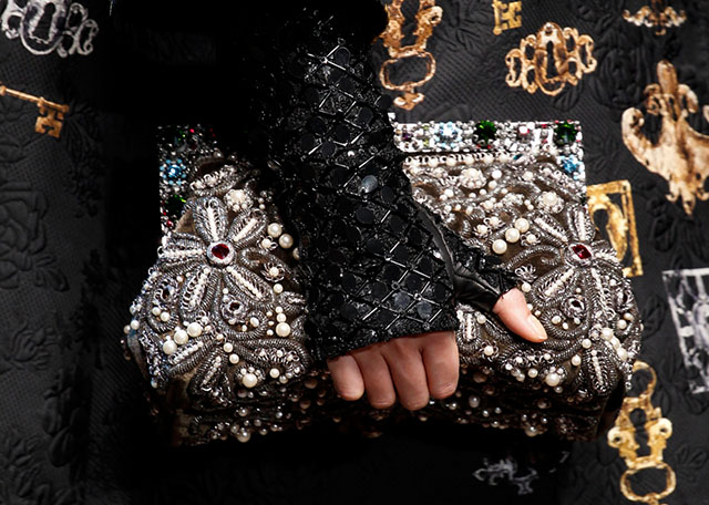 Dolce and Gabbana Fall 2014 Handbags 30