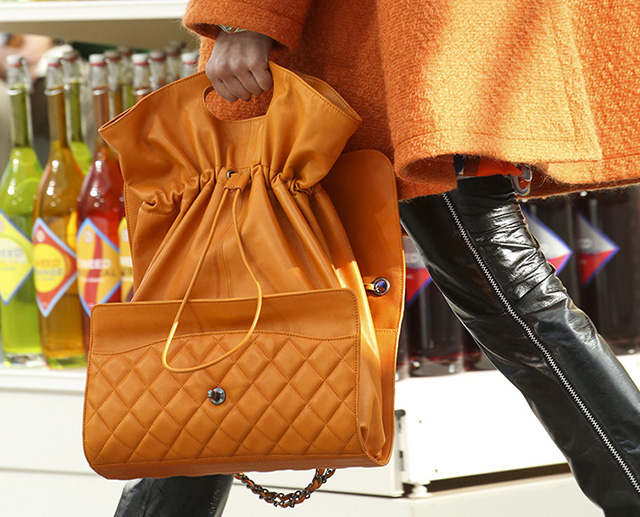 Chanel Fall 2014 Handbags 18