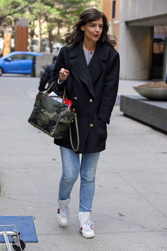 Katie Holmes Valentino Rockstud Camouflage Trapeze Tote-4