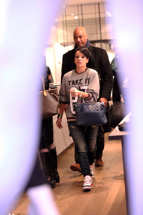 Lily Allen Chanel Bowling Bag-1