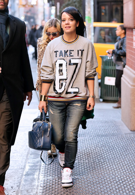 Lily Allen Chanel Bowling Bag-2