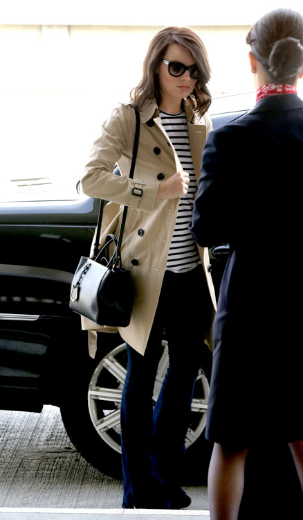 Margot Robbie Fendi 2Jours Mini Tote Bag-1