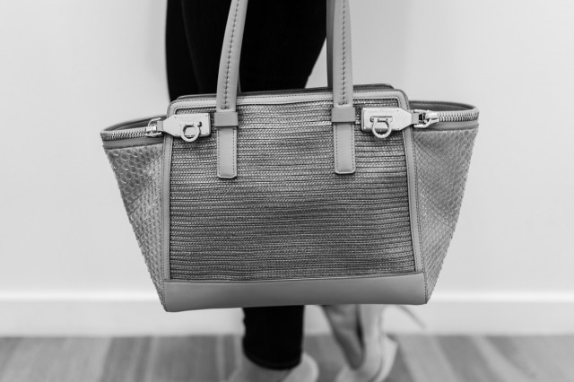 【SALVATORE FERRAGAMO】TOTE BAG SMALL Salvatore Ferragamo Yellow Pebbled Calf Leather Bice Small