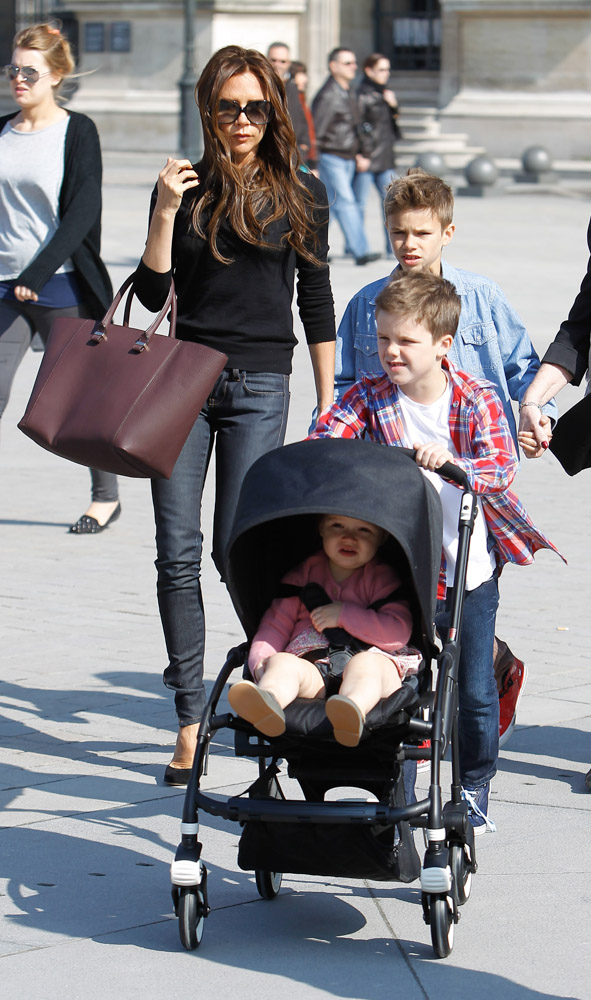 The Many Bags of Celebrity Moms - PurseBlog