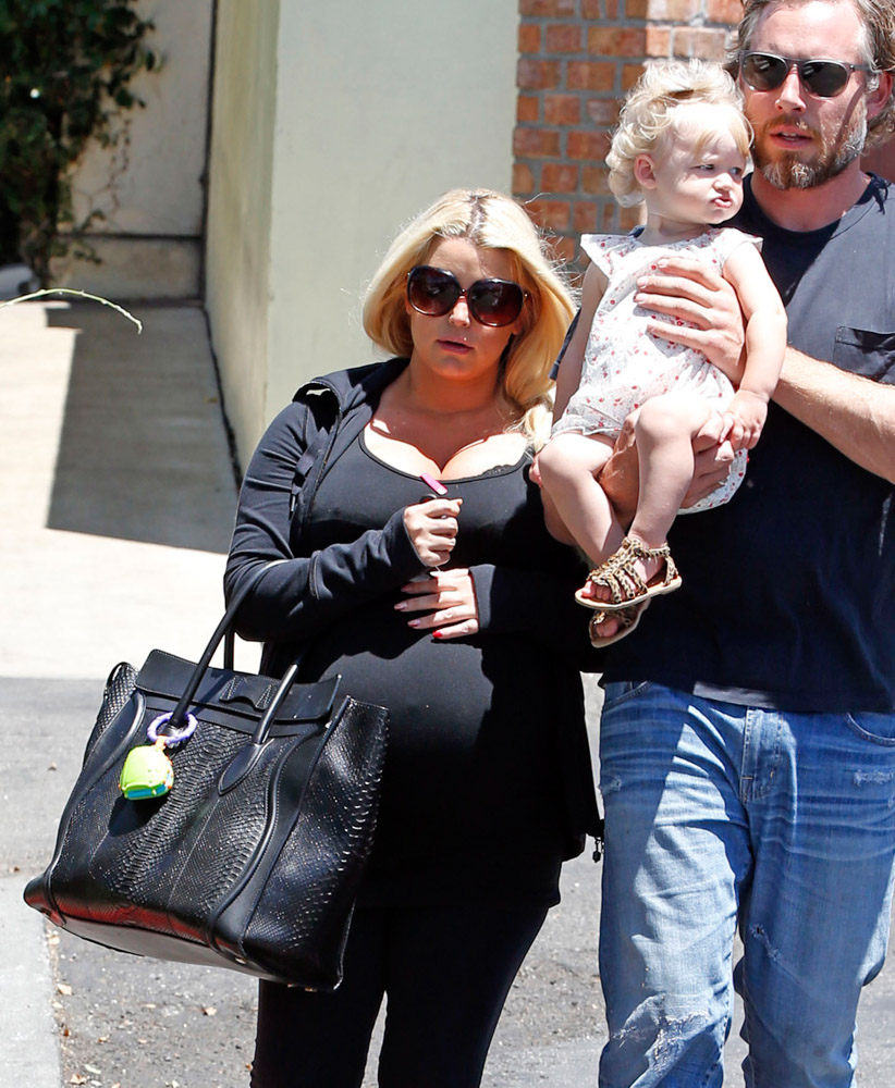 The Many Bags of Celebrity Moms - PurseBlog