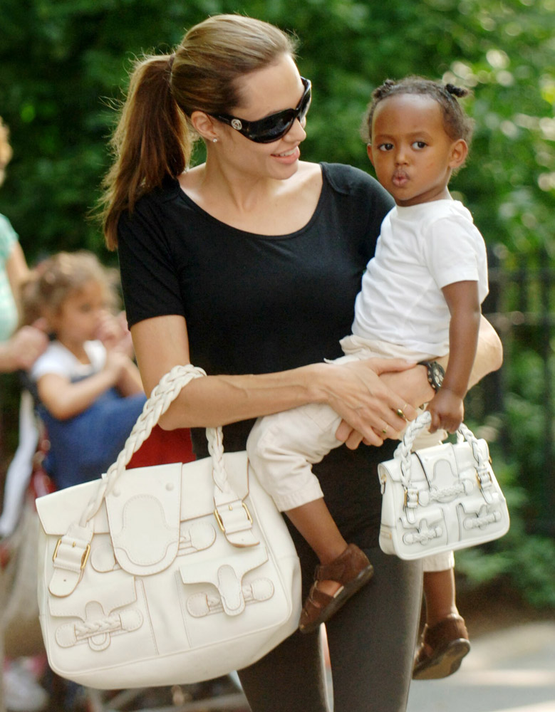 The Many Bags of Celebrity Moms-3