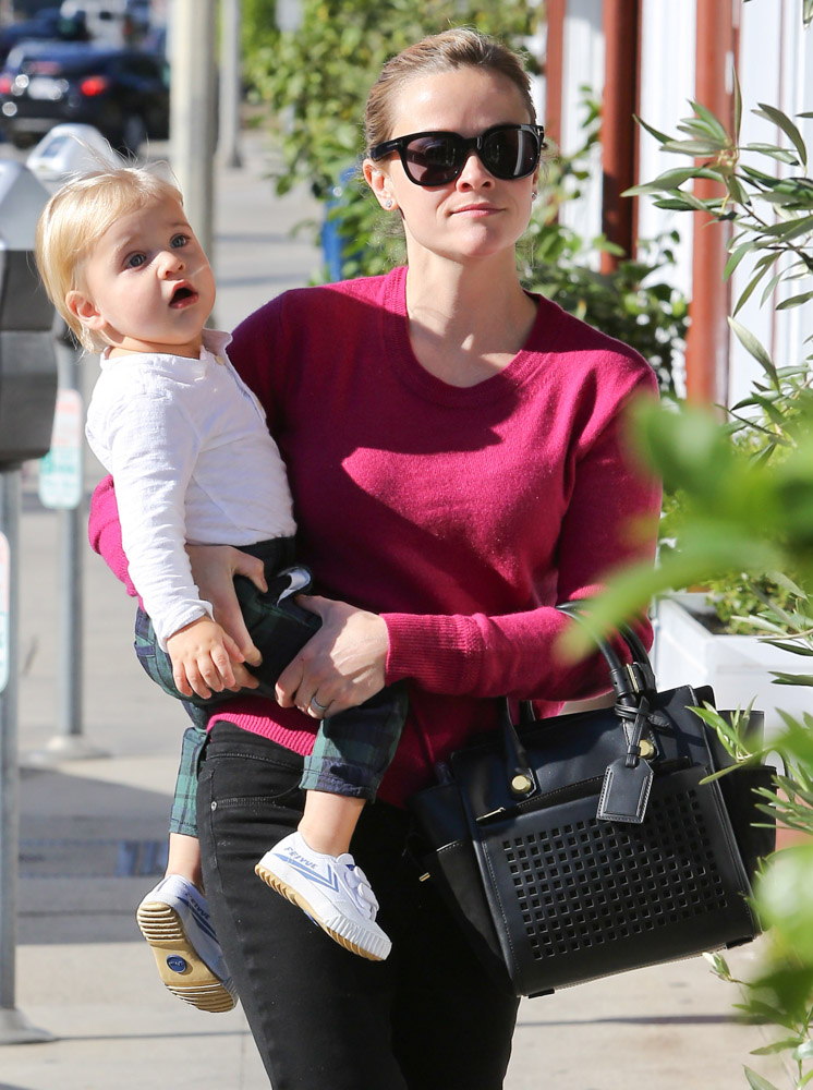 The Many Bags of Celebrity Moms - PurseBlog