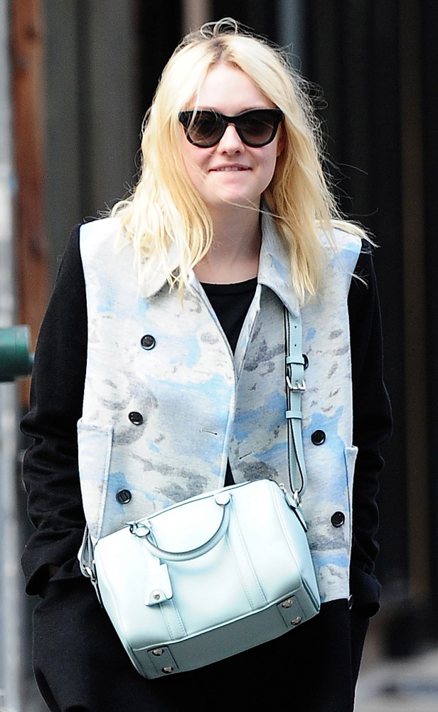 The Many Bags of Dakota and Elle Fanning-19