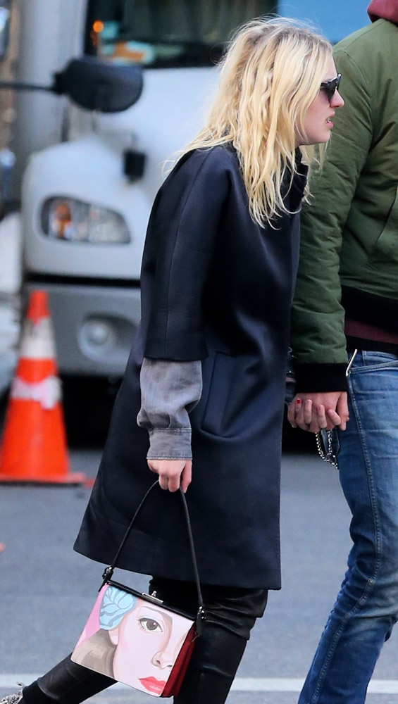 The Many Bags of Dakota and Elle Fanning-27