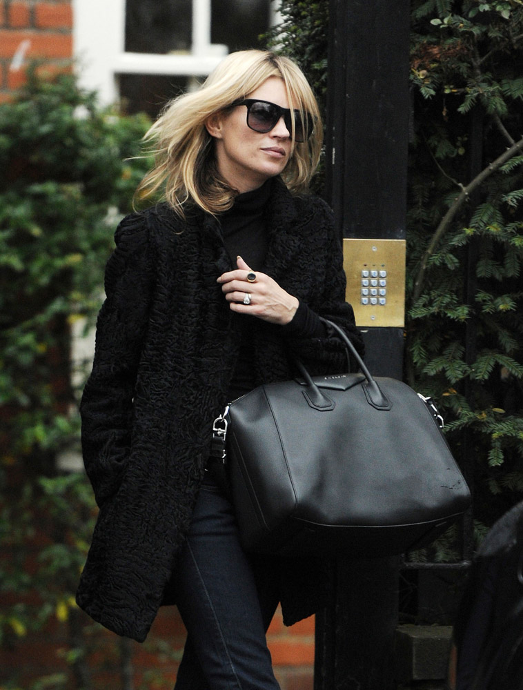 Celebrities Carrying Givenchy Antigona Bags-5