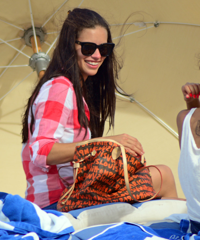 Celebrity Beach Bags 6