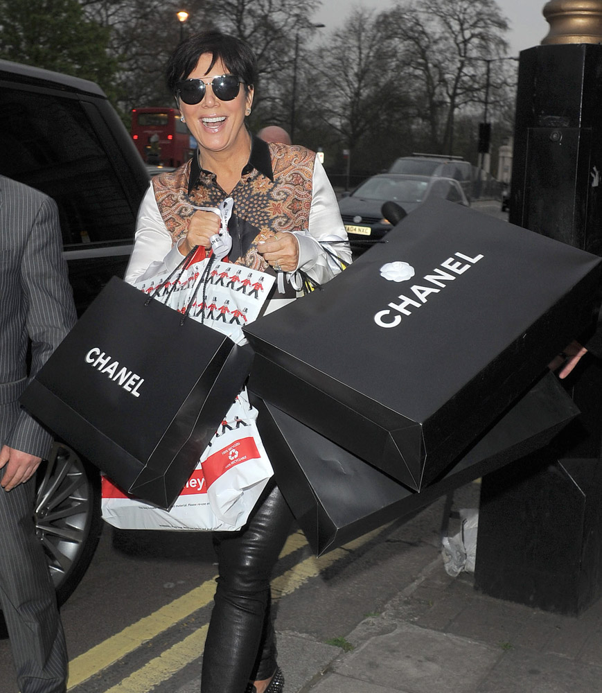 The Many Bags of Kris Jenner-12