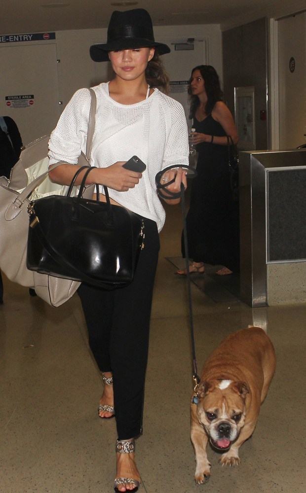 The Many Bags of Celebrities at LAX-15