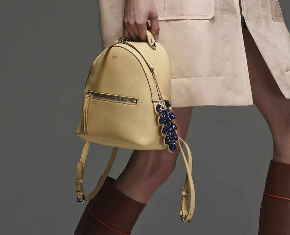 Fendi-Pre-Fall-2015-Handbags-24