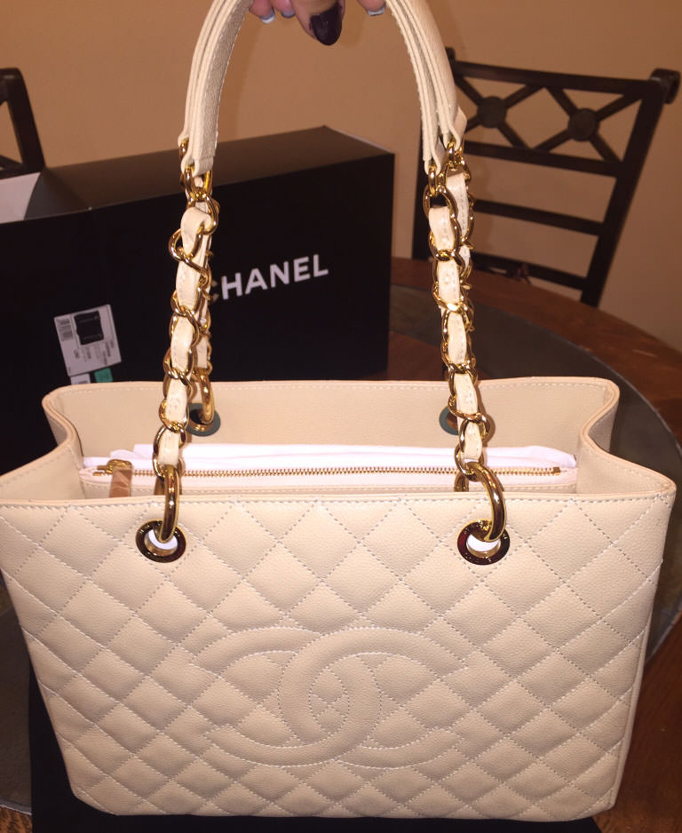 Chanel-Grand-Shopping-Tote