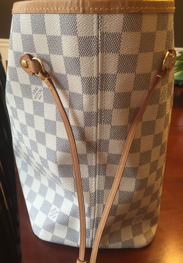 Louis-Vuitton-Damier-Azur-Neverfull-Tote