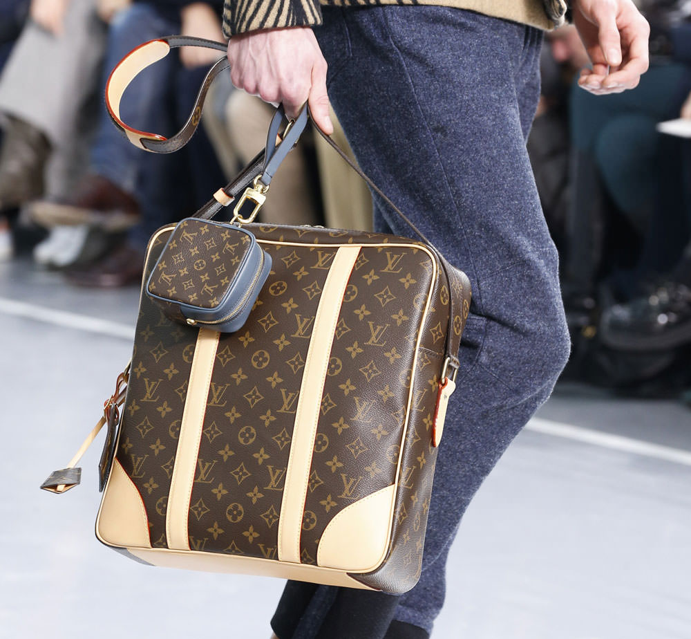 Louis-Vuitton-Fall-2015-Menswear-Bags-27