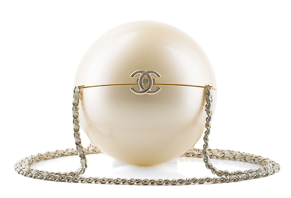 Chanel-Pearl-Sphere-Minaudiere