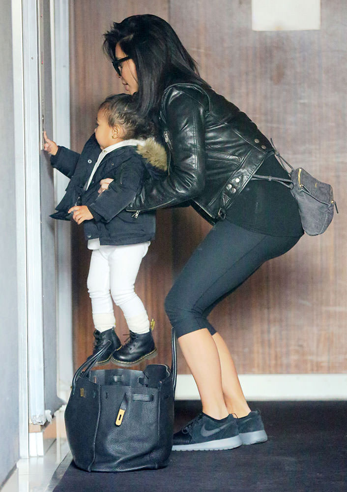 Kim-Kardashian-Hermes-Birkin-Givenchy-Mini-Pandora-Bag
