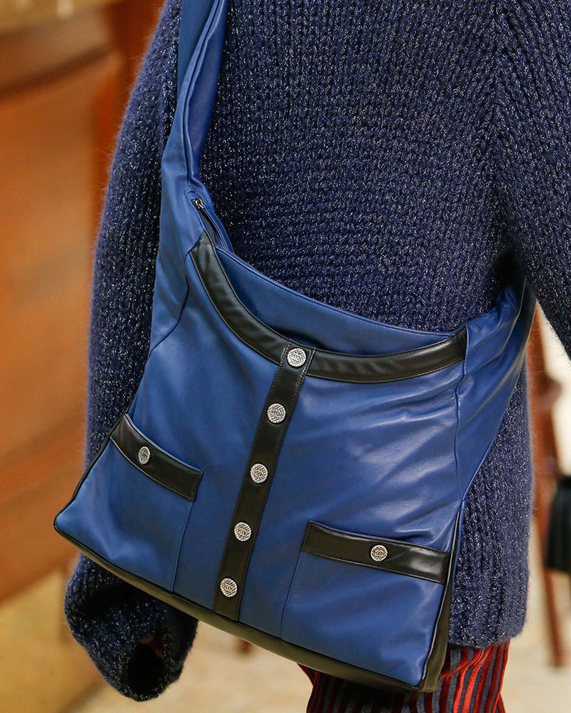 Chanel-Fall-2015-Handbags-16