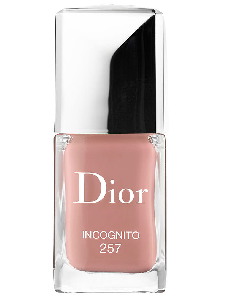 Dior-Nail-Lacquer-in-Incognito