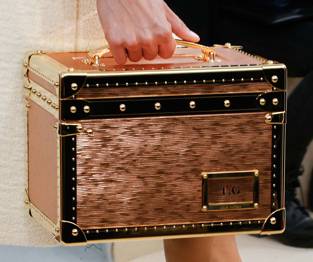 Louis-Vuitton-Fall-2015-Handbags-35