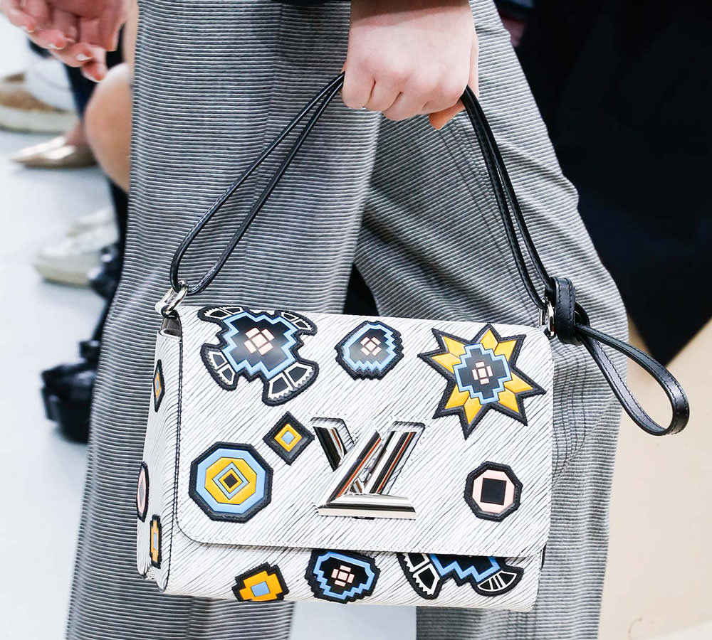 Louis-Vuitton-Fall-2015-Handbags-36