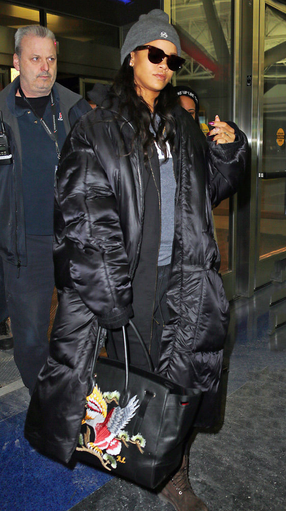 The Many Bags of Rihanna Part 3-32