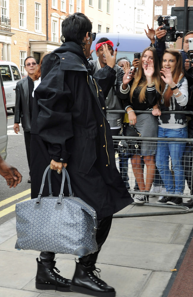 The Many Bags of Rihanna Part 3-6