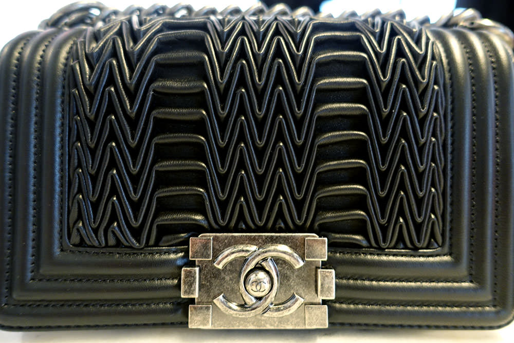 Chanel-Fall-2015-Handbags-18