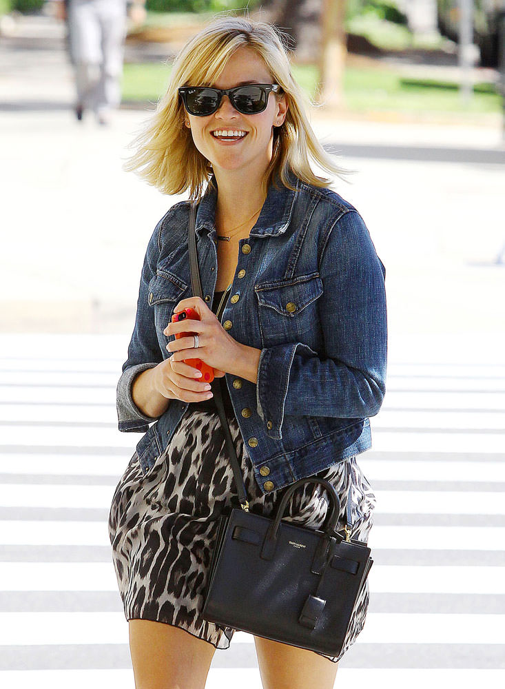 Reese-Witherspoon-Saint Laurent Nano-Sac-de-Jour