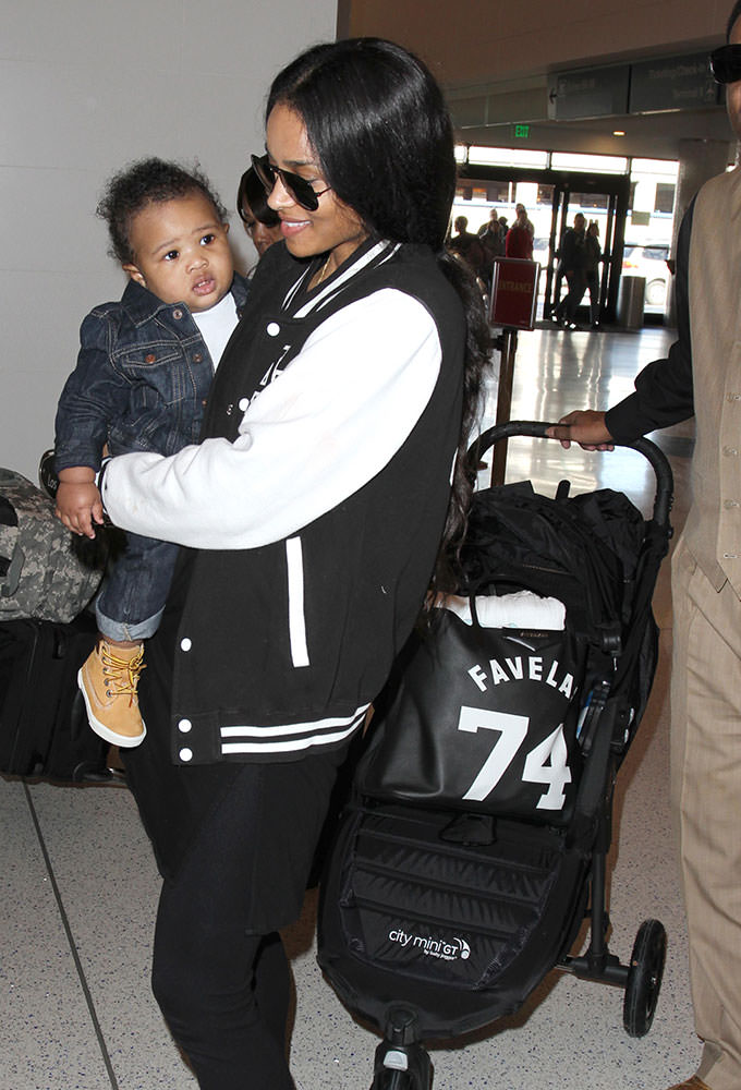 Ciara-Givenchy-Antigona-Shopping-Tote