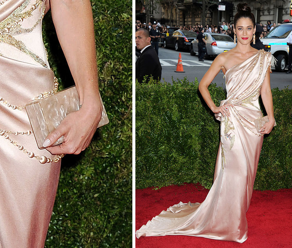 Lizzy-Caplan-Edie-Parker-Jean-Clutch