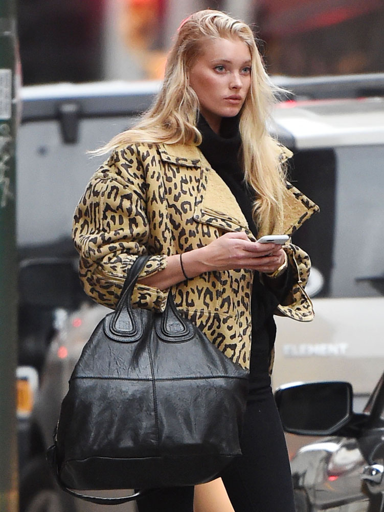45 Photos of Gorgeous Supermodels and Their Fabulous Handbags - PurseBlog