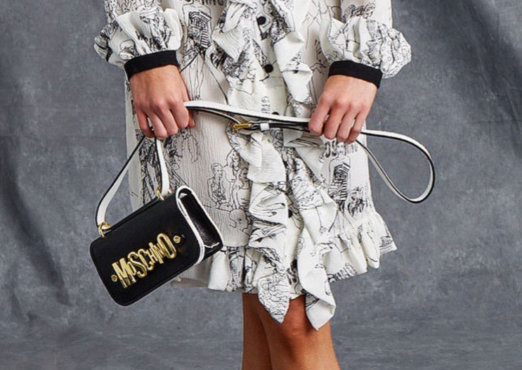 Moschino-Resort-2016-Bags-11