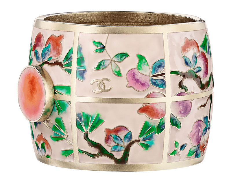 Chanel-Cruise-2016-Floral-Enamel-Cuff