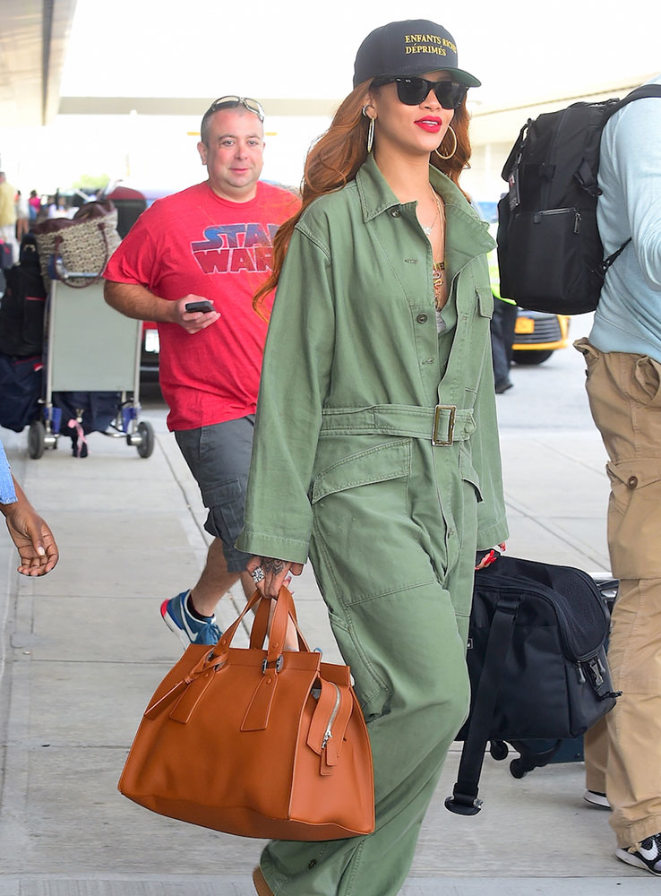 Rihanna-Giorgio-Armani-Le-Sac-11-Handbag