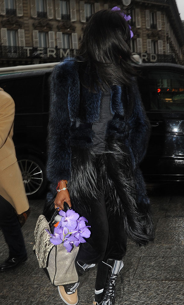 Naomi-Campbell-Givenchy-Obsedia-Bag