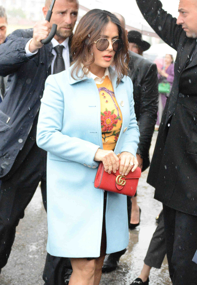 Salma-Hayek-Gucci-GG-Marmont-Mini-Bag