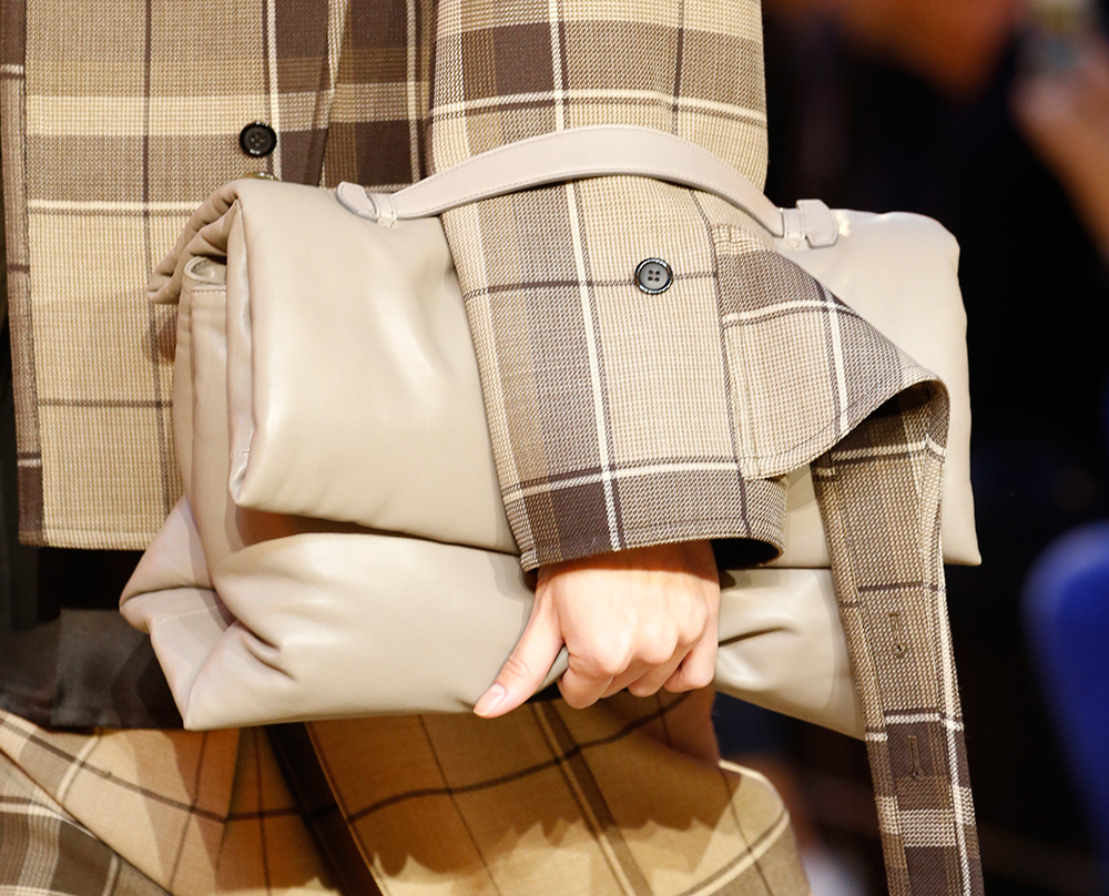 Céline Keeps Things (Mostly) Weird for Its Spring 2016 Runway Bags 24 Celine-Spring-2016-Bags-24
