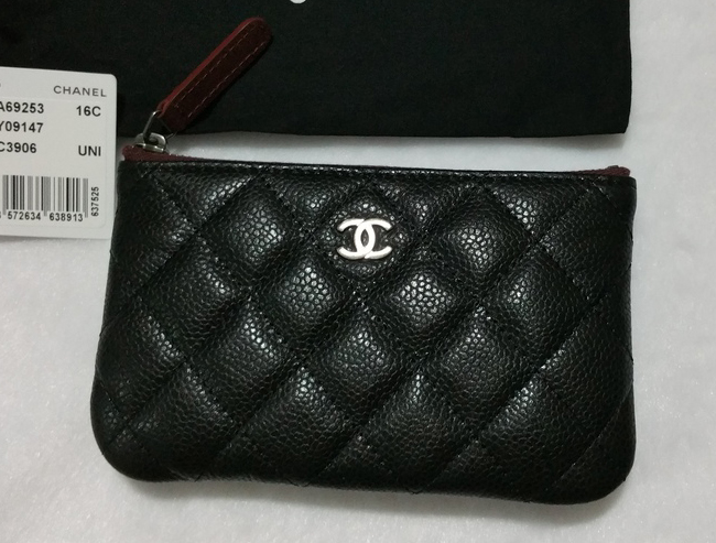 Chanel-Pouch