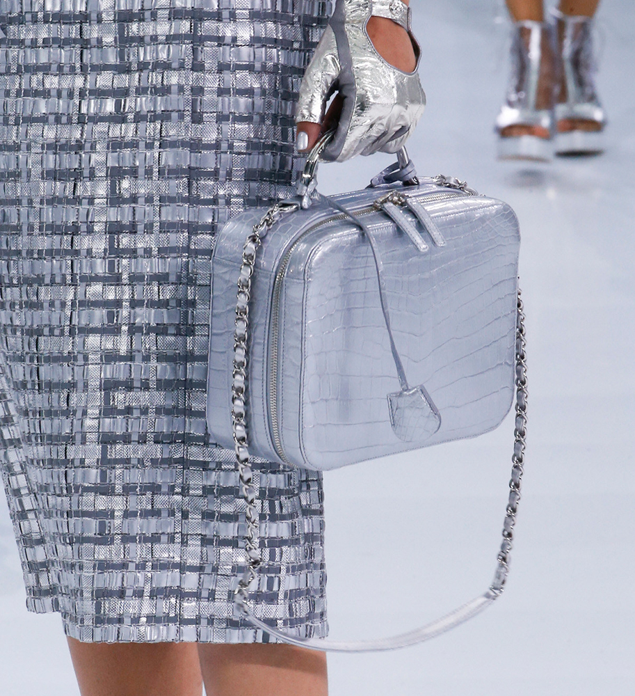 Chanel-Spring-2016-Bags-14