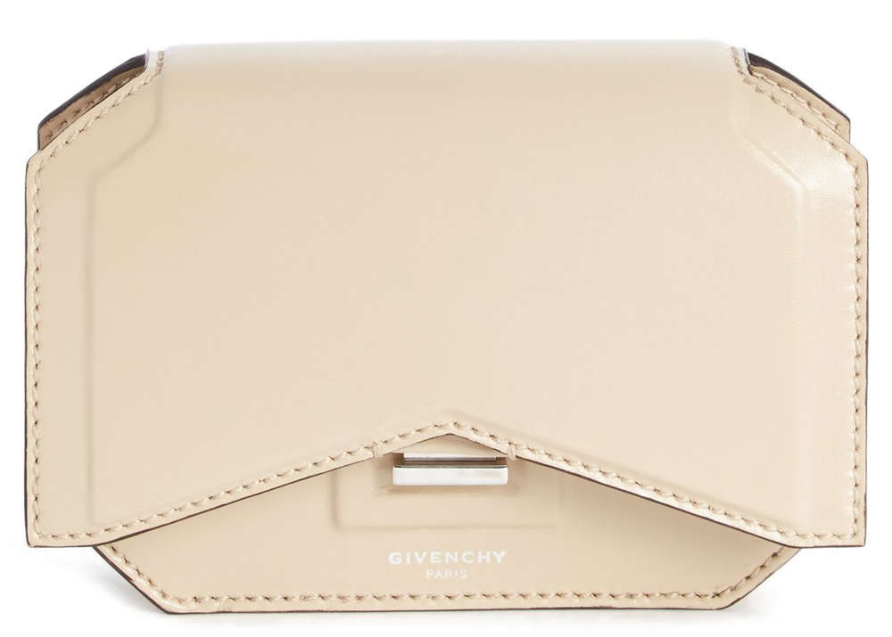 Givenchy-New-Line-Bow-Cut-Chain-Wallet-Ivory
