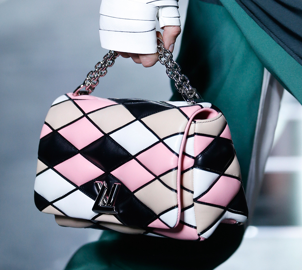 Louis-Vuitton-Spring-2016-Bags-25
