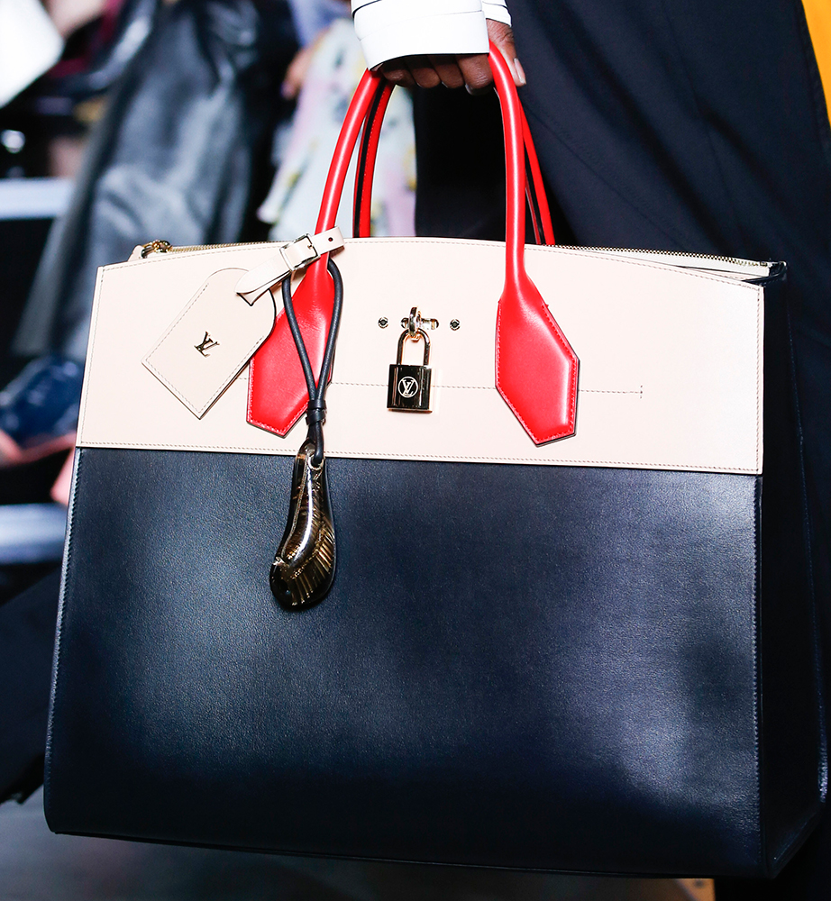 Louis-Vuitton-Spring-2016-Bags-26